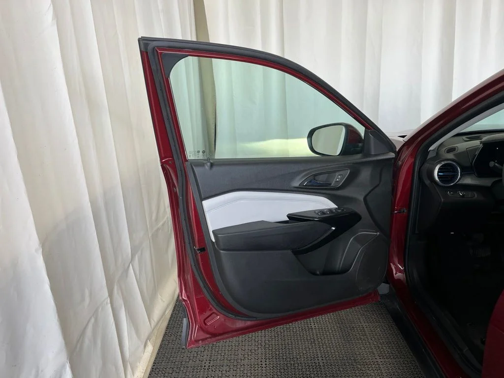 Used 2024 Red Chevrolet LT image 17