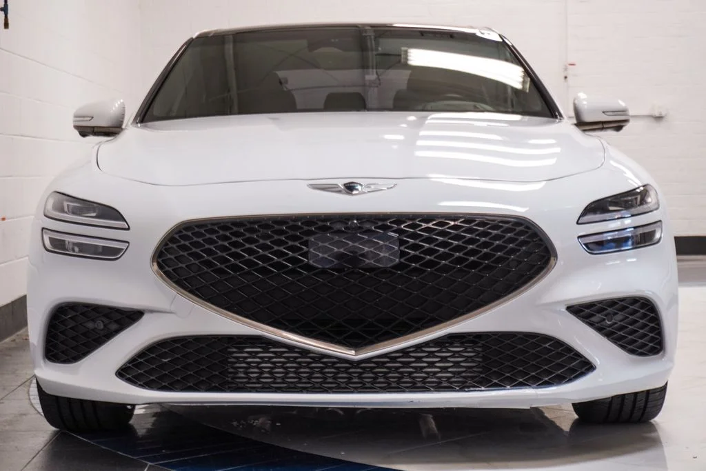 Used 2023 White Genesis 3.3T image 39