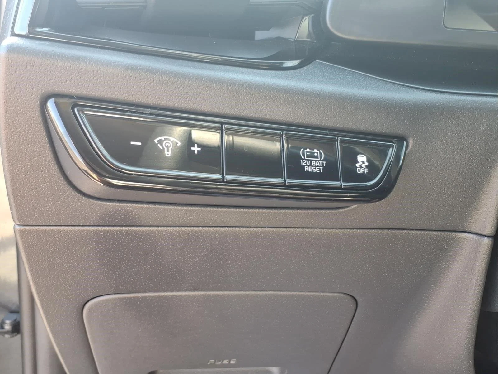Used 2026 Interstellar Gray Kia LX image 19