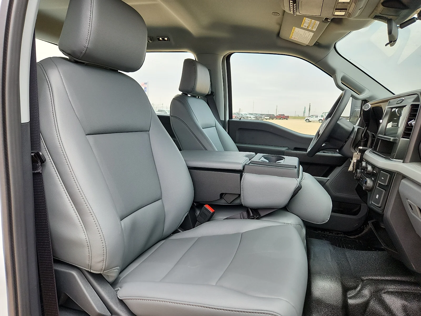 New 2026 Oxford White Ford F-450® XL image 20