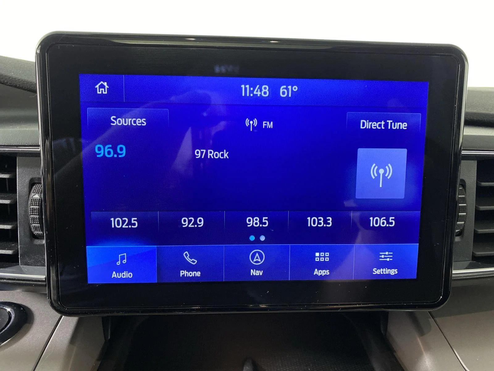 Used 2023 Agate Black Metallic Ford XLT image 20