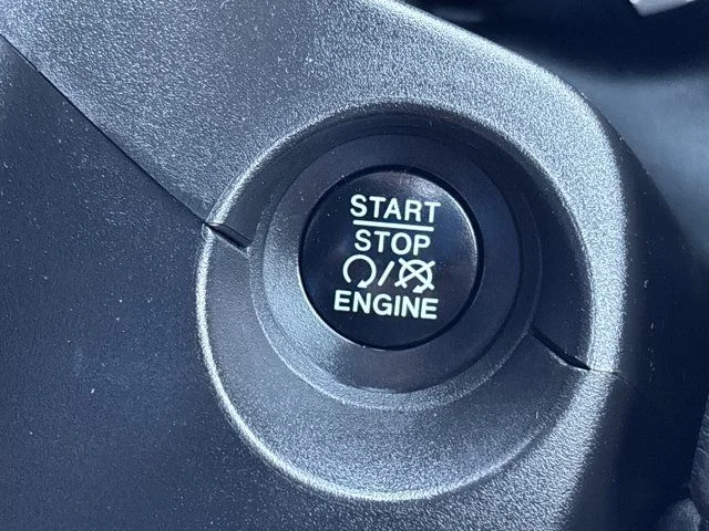 Used 2018 White Jeep Limited image 29