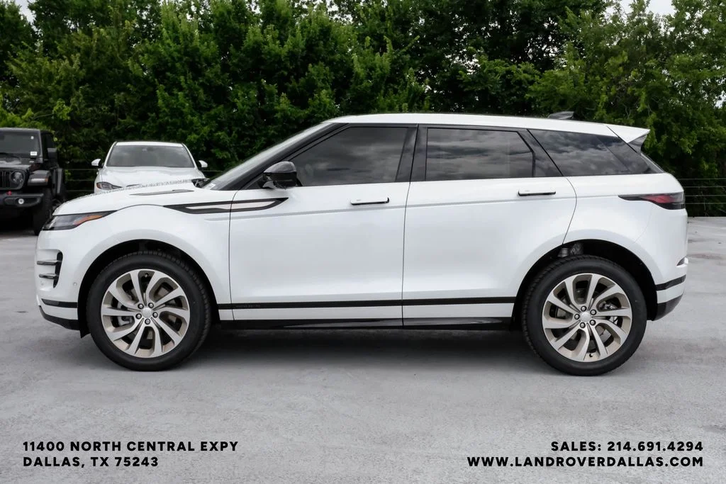 New 2026 Ostuni Pearl Wht Prem Met Land Rover Hoxton Edition image 8