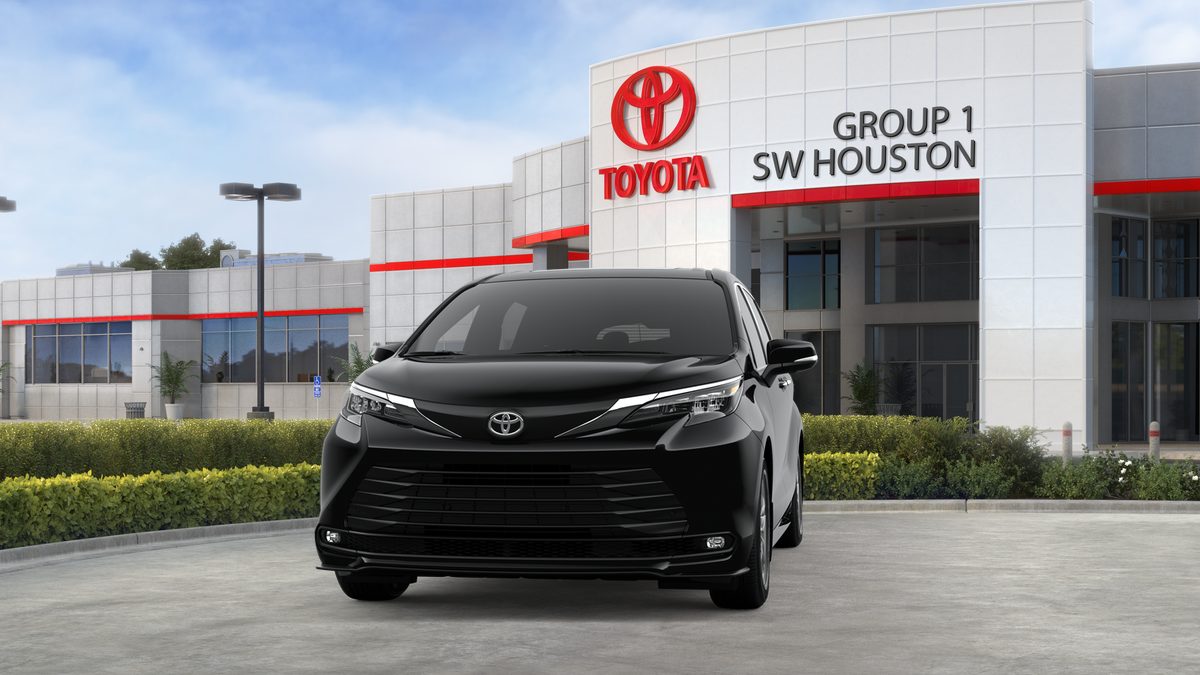 New 2026 Midnight Black Metallic Toyota XLE image 18