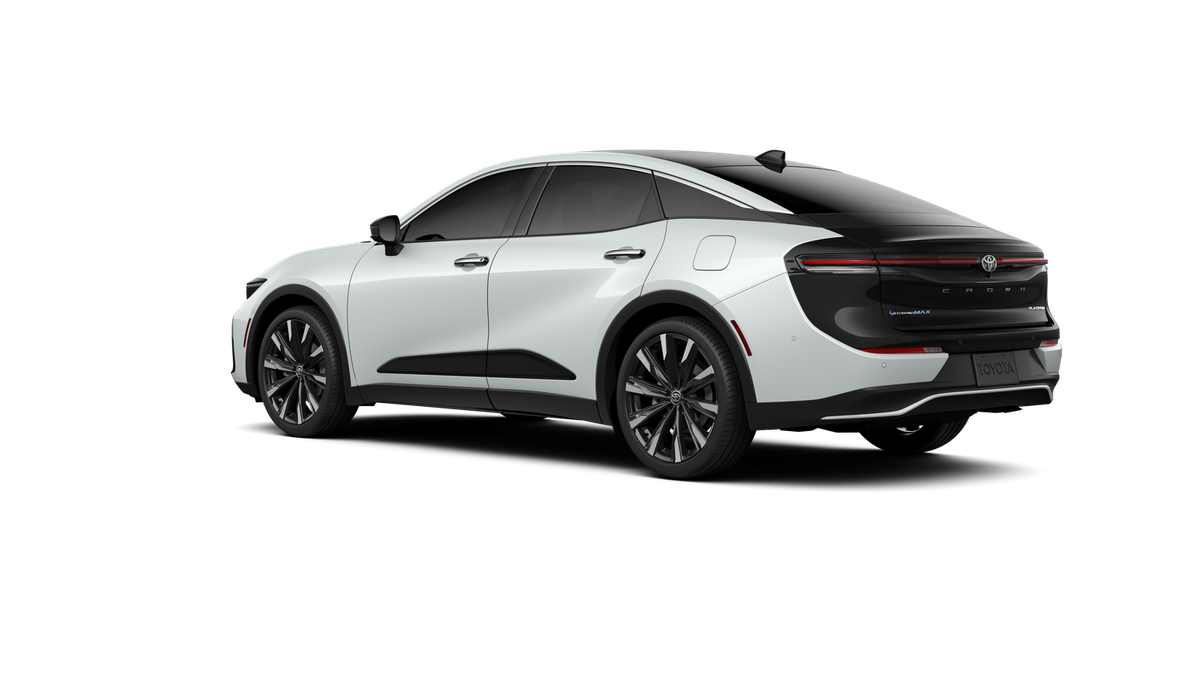 New 2026 Oxygen White with Black bi-tone Toyota Platinum image 6