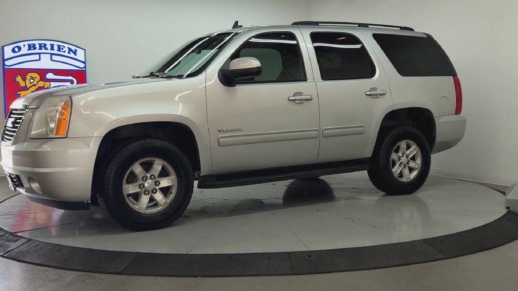 Used 2011 Pure Silver Metallic GMC SLE image 8
