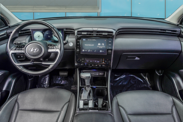 Used 2023 Silver Hyundai SEL image 37