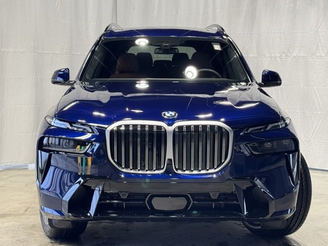 Used 2026 Tanzanite Blue II Metallic BMW xDrive40i image 2