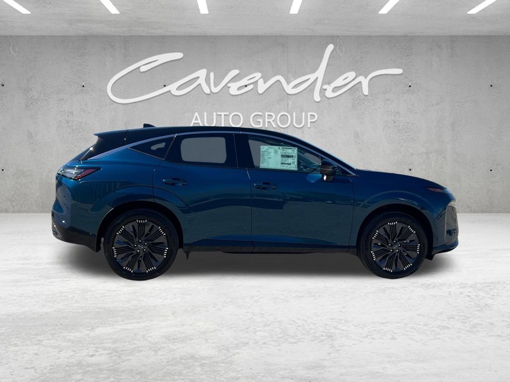 New 2026 Aurora Blue Pearl Metallic / Super Black Two-tone Nissan Platinum image 18
