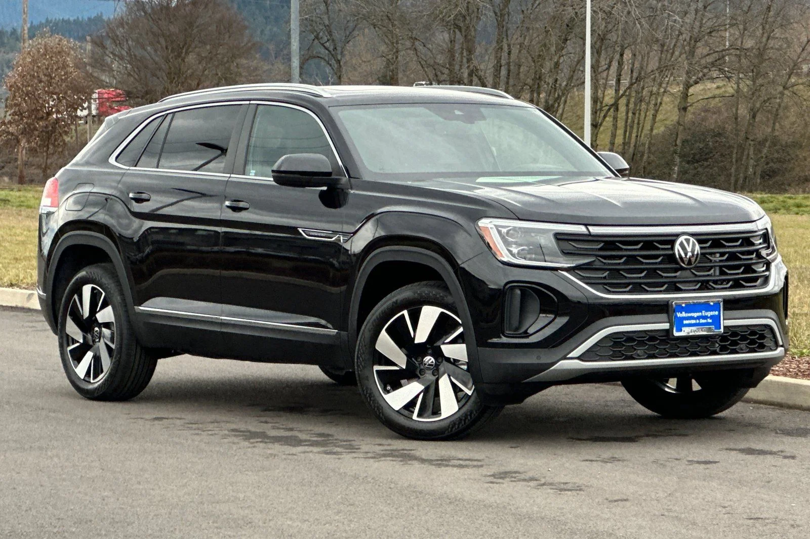 2026 Volkswagen Atlas Cross Sport 2.0T SEL 4MOTION's photo