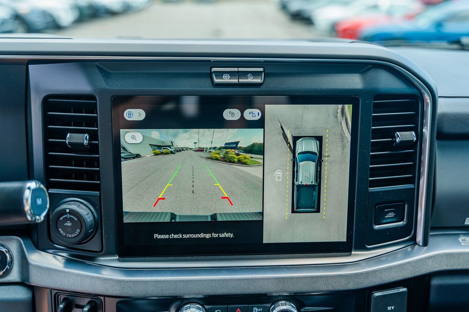 2025 Ford F-350 Super Duty Platinum - Photo 30