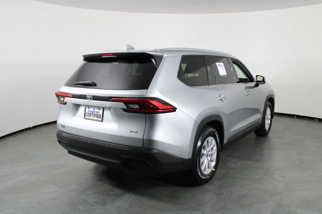 Used 2024 Silver Toyota XLE image 14