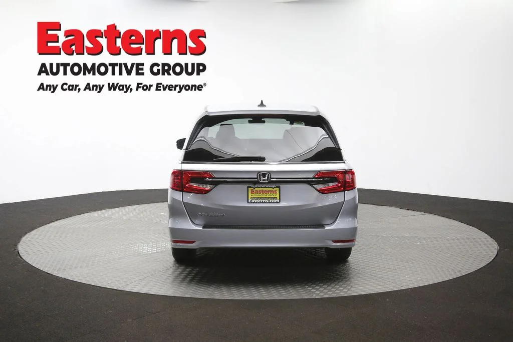 Used 2023 Silver Honda EX-L image 35