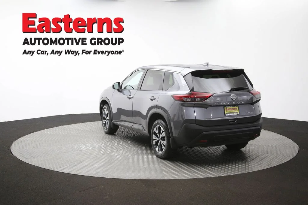 Used 2023 Gray Nissan SV image 37