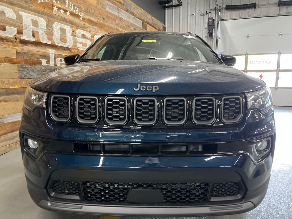 New 2026 Fathom Blue Pearl-Coat Exterior Paint Jeep Limited image 7