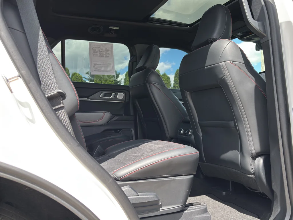 Used 2025 Star White Ford ST image 14