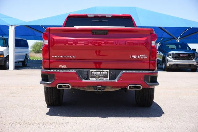 Used 2023 Red Chevrolet High Country image 4