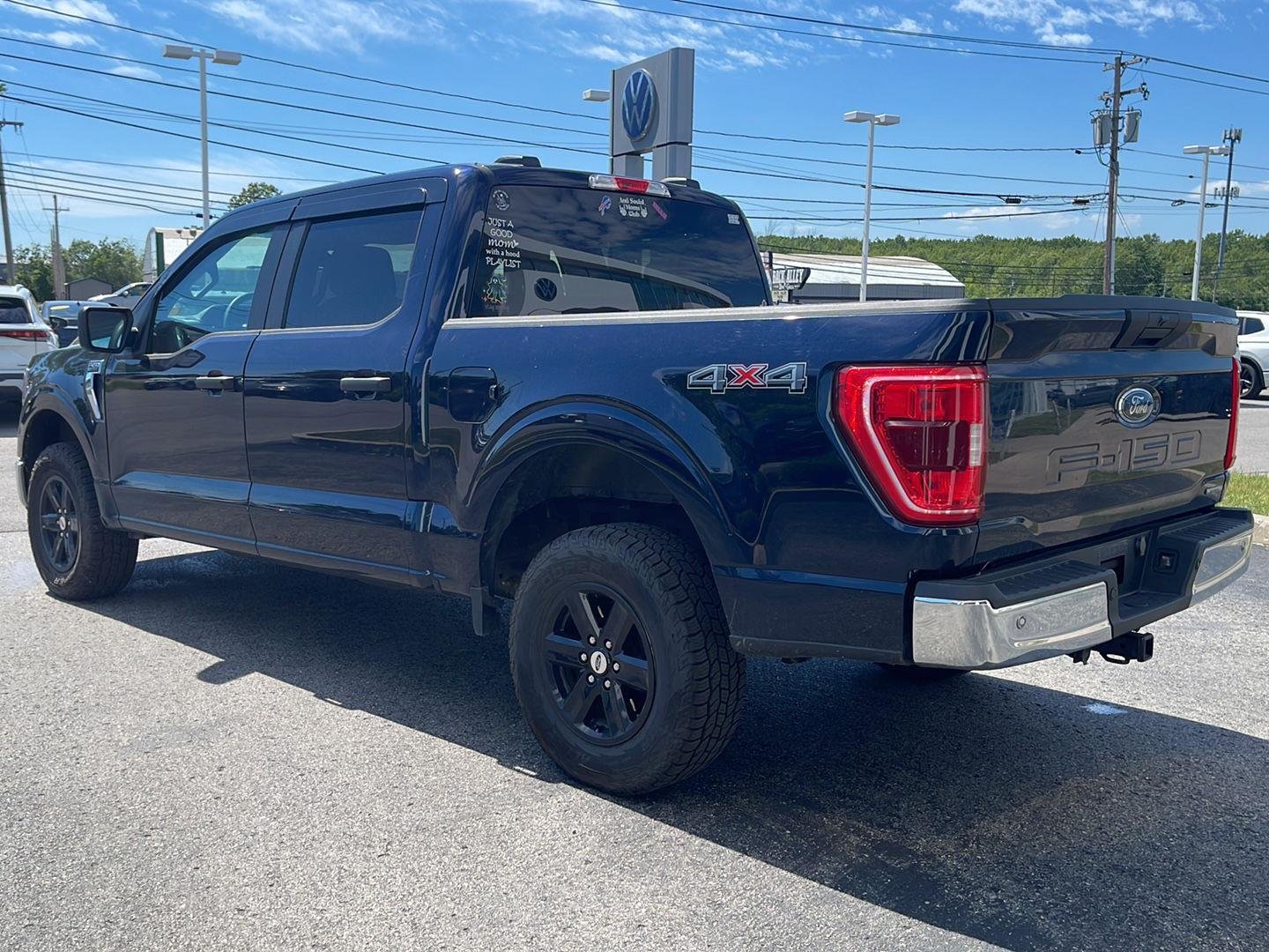 Used 2023 Antimatter Blue Ford XLT image 6