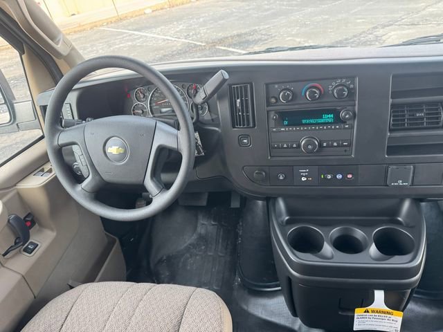 2025 Chevrolet Express Cargo Work Van - Photo 11