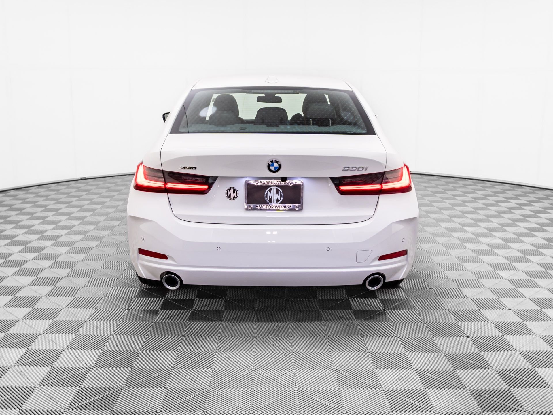 New 2026 Alpine White BMW 330i xDrive image 5