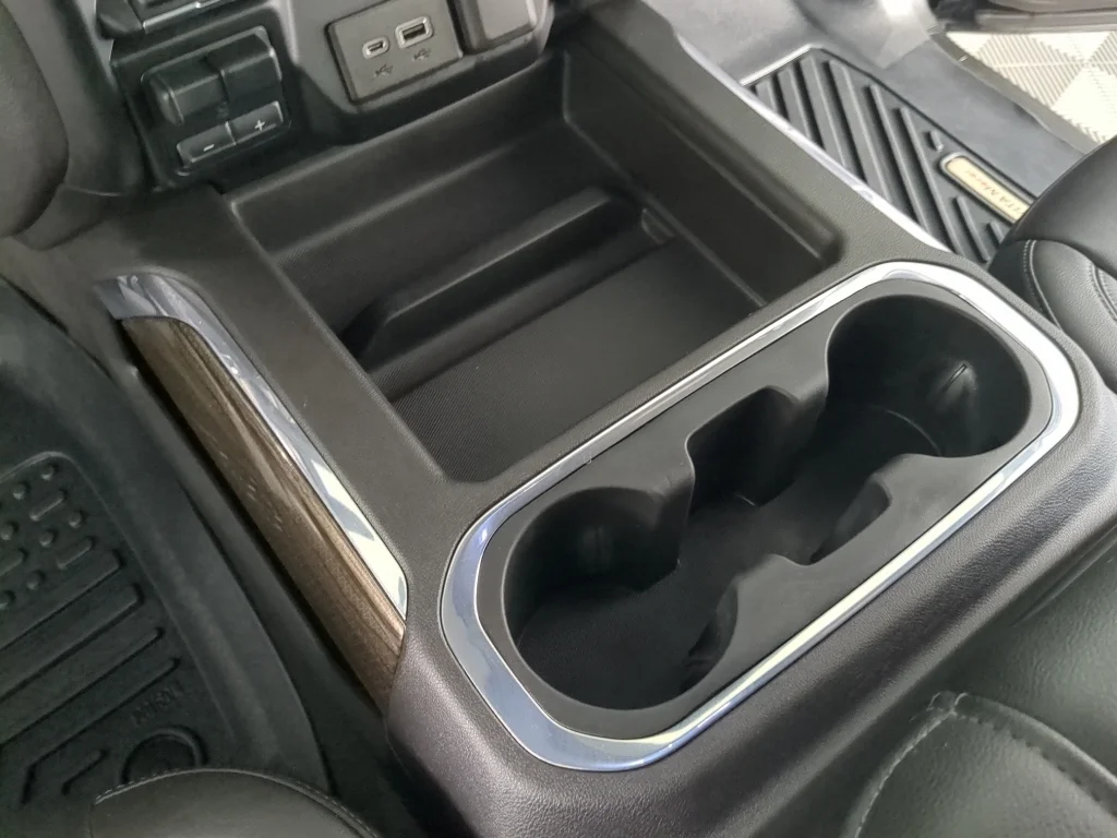 Used 2020 Black Chevrolet RST image 24