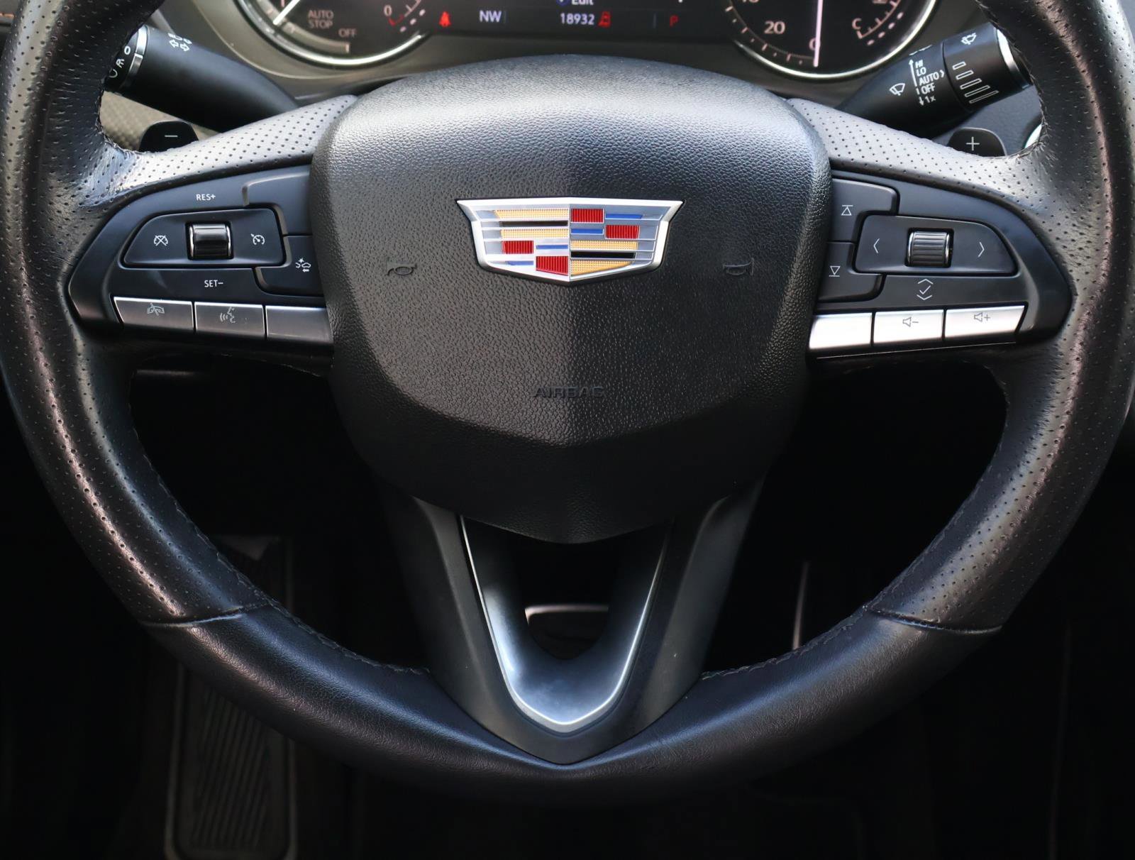 Used 2023 Crystal White Tricoat Cadillac Sport image 13