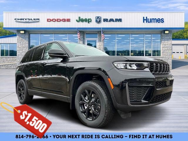 2026 Jeep Grand Cherokee Laredo Altitude