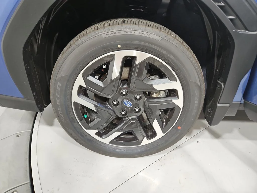 New 2026 DAYBREAK BLUE PEARL Subaru Premium Hybrid image 28
