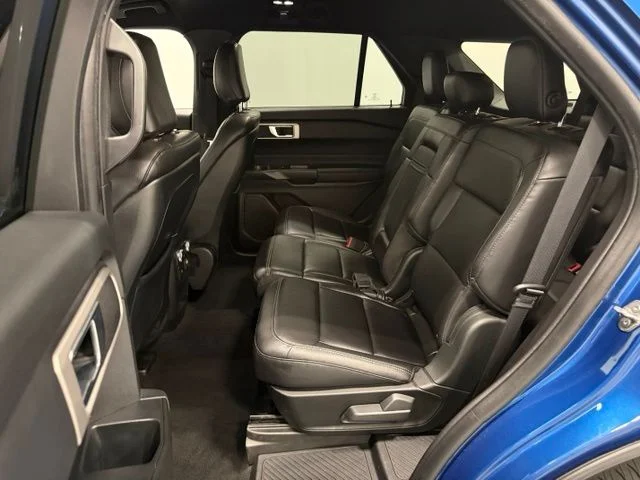Used 2020 Blue Ford XLT image 27