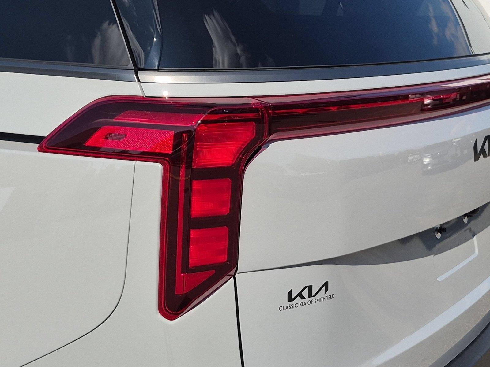 Used 2026 Ceramic Silver Kia SX image 12