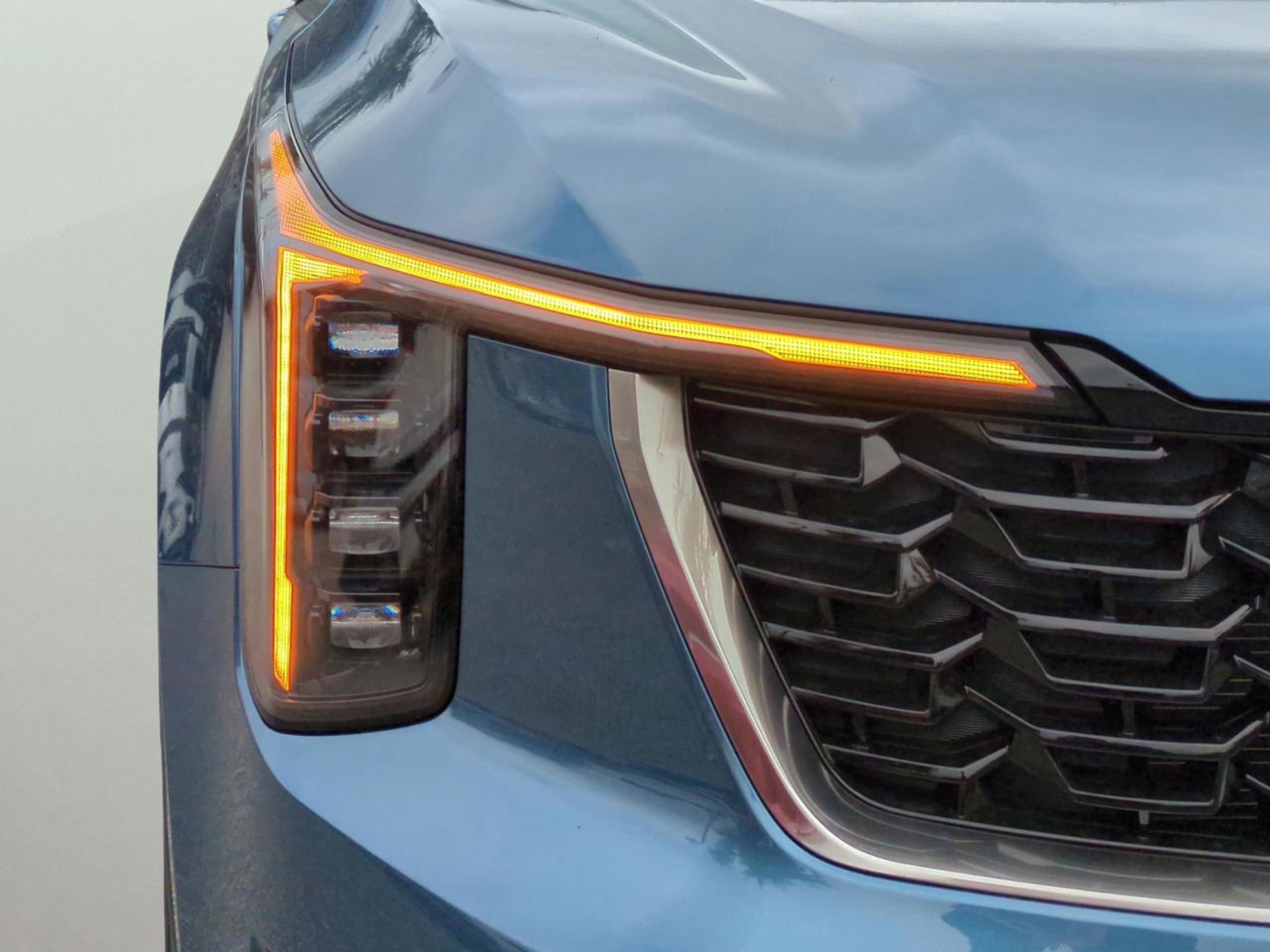 New 2026 Mineral Blue Kia EX image 33