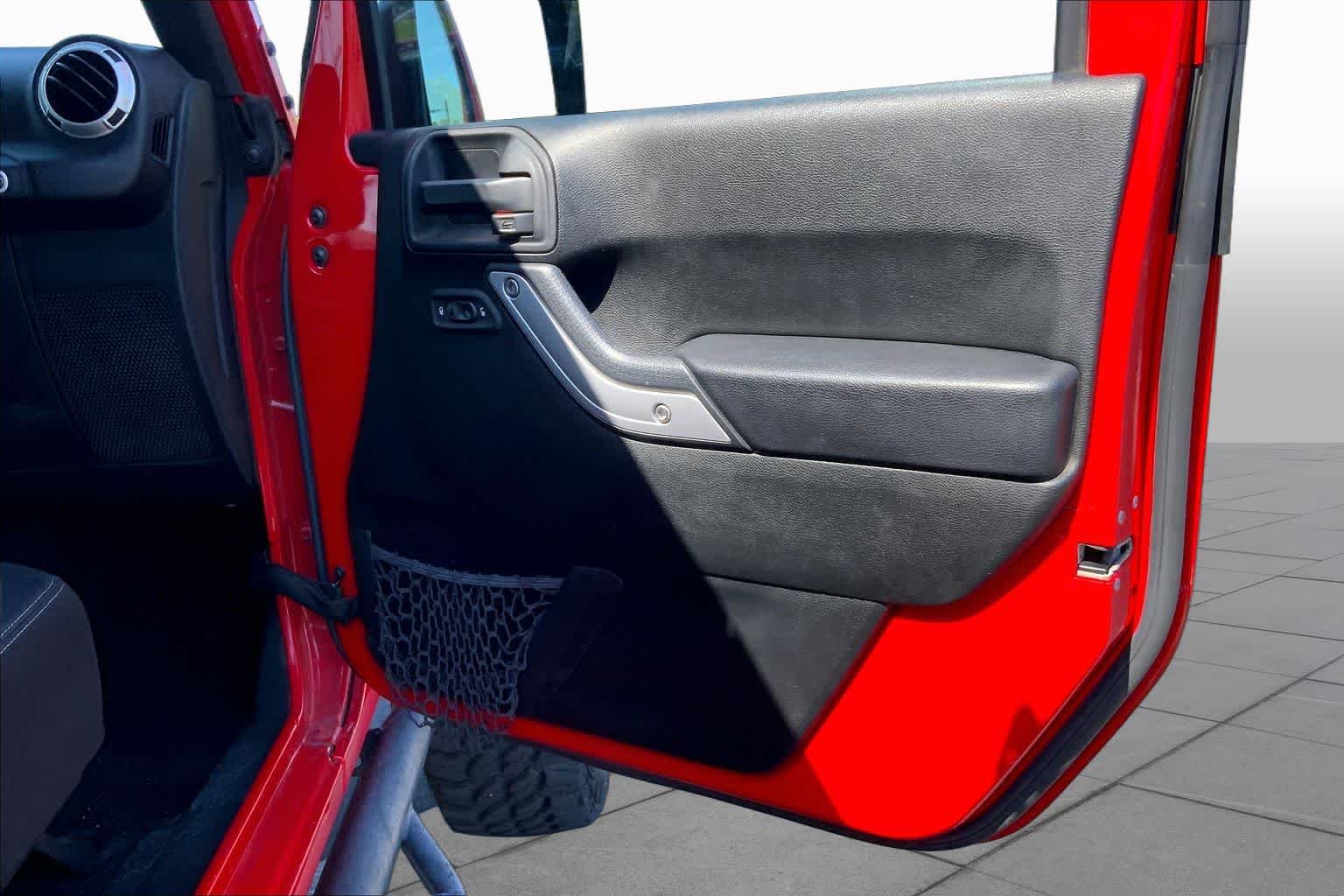 Used 2017 Firecracker Red Clearcoat Jeep Rubicon image 21