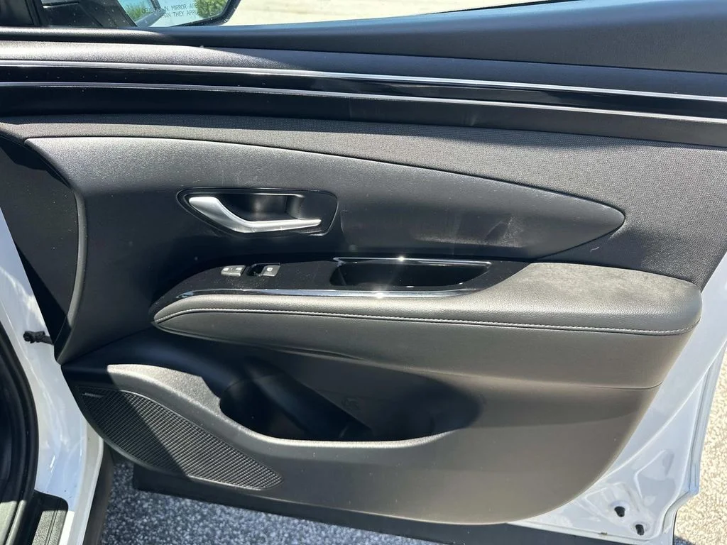 Used 2022 Gray Hyundai SEL image 13