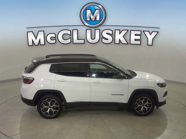 Certified Used 2025 White Jeep Limited 4x4 image 20