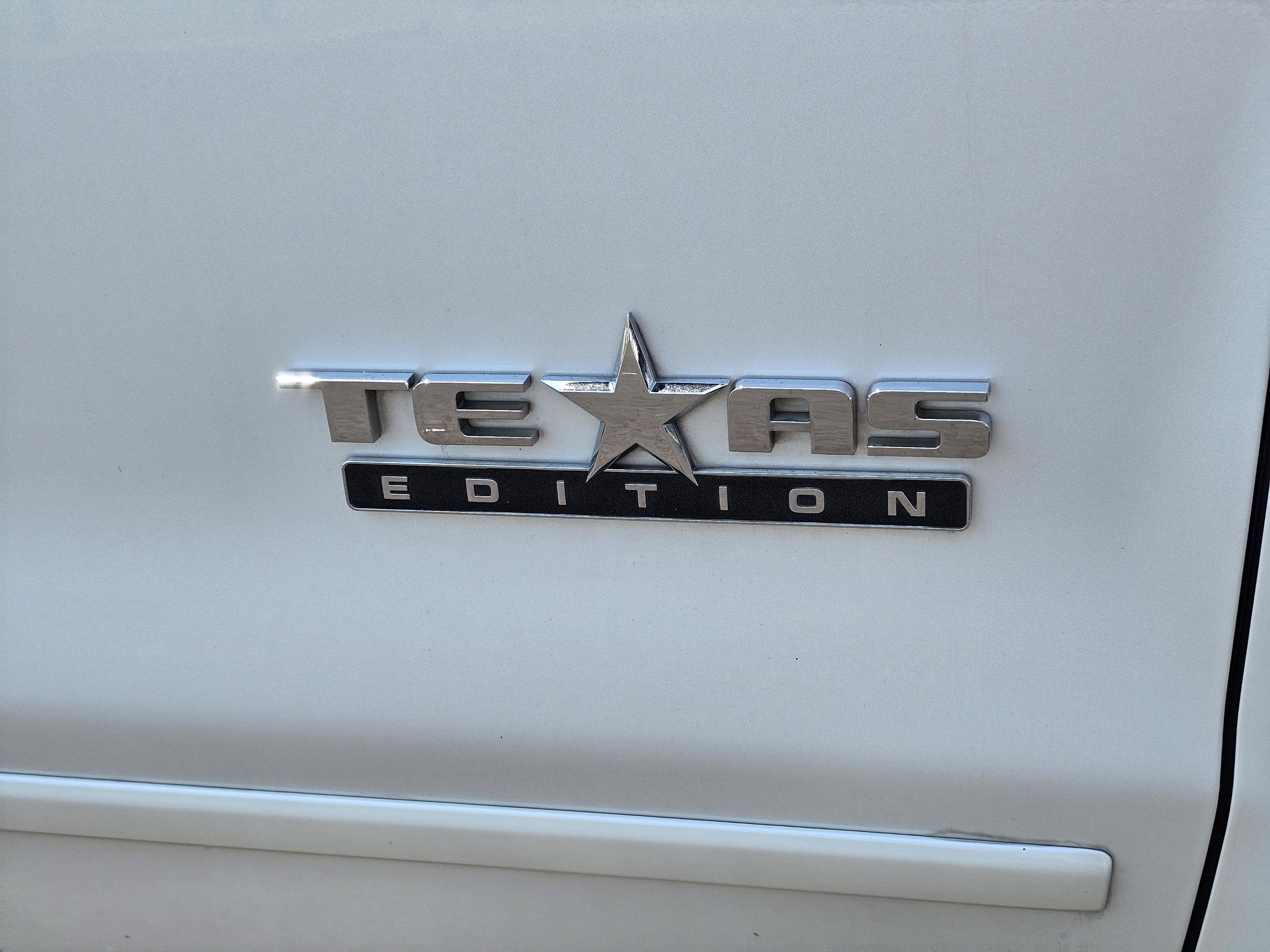 Used 2015 White Diamond Tricoat Chevrolet LT image 6