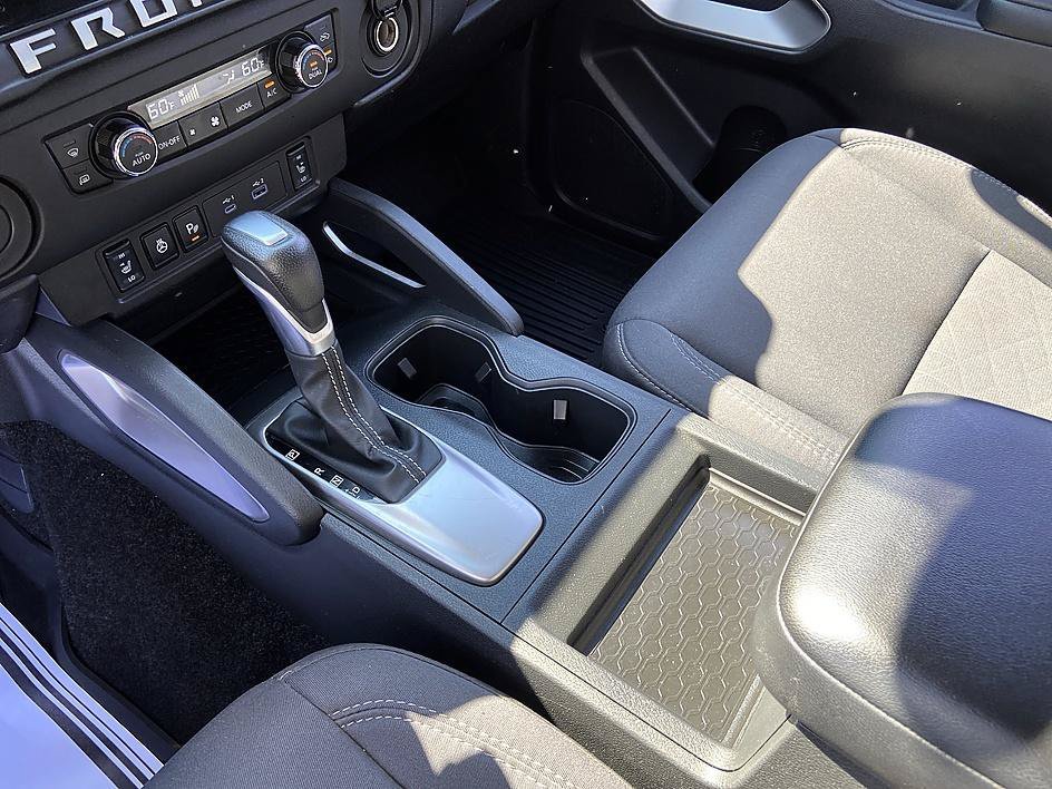 Used 2025 Bluestone Pearl Nissan SV image 15