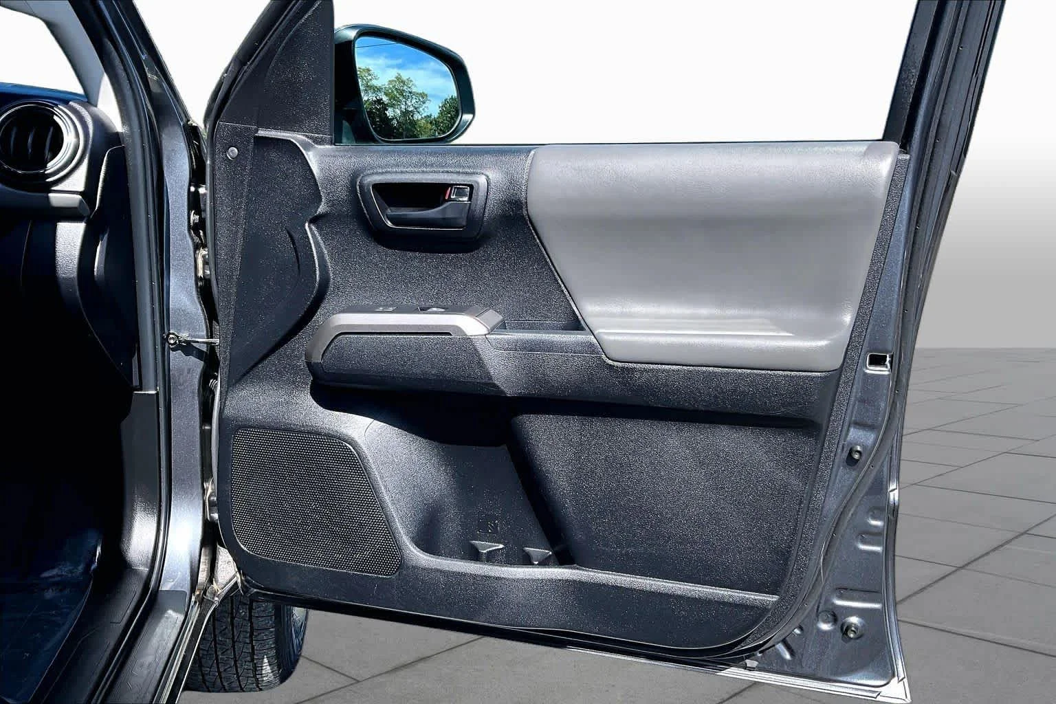 Used 2023 Magnetic Gray Metallic Toyota SR5 image 23