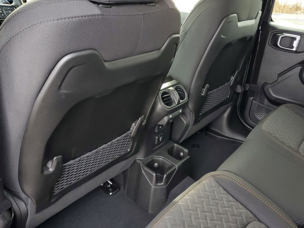 New 2026 Black Clearcoat Jeep Mojave image 9