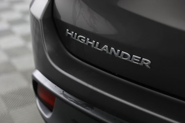 2019 Toyota Highlander LE - Photo 35