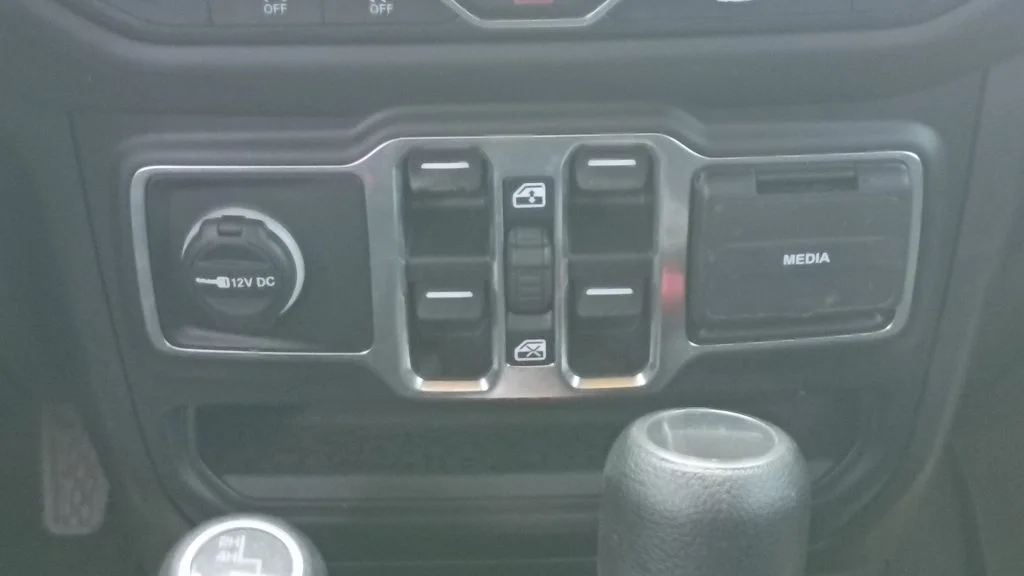 Used 2020 Gray Jeep Overland image 24