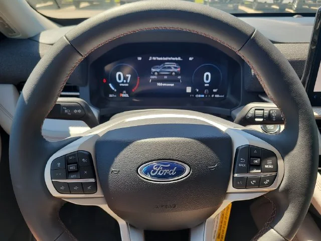 New 2026 Vapor Blue Ford Active image 31