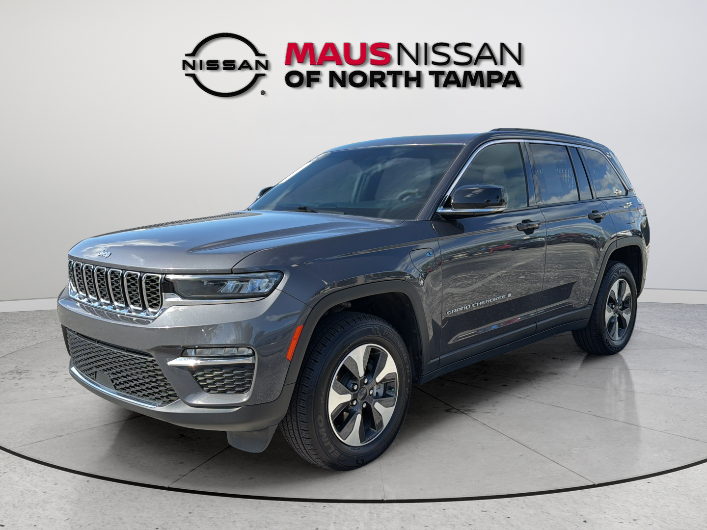 Used 2024 Gray Jeep 4xe image 4
