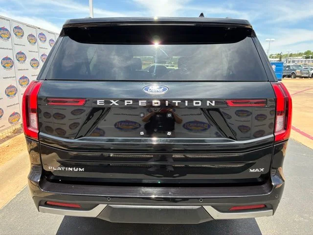 Certified Used 2025 Black Metallic Ford Platinum image 5