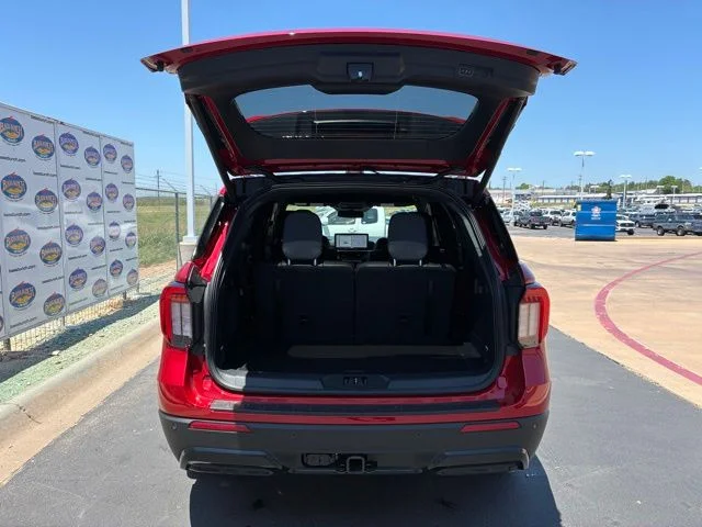 New 2026 Red Metallic Ford ST-Line image 6
