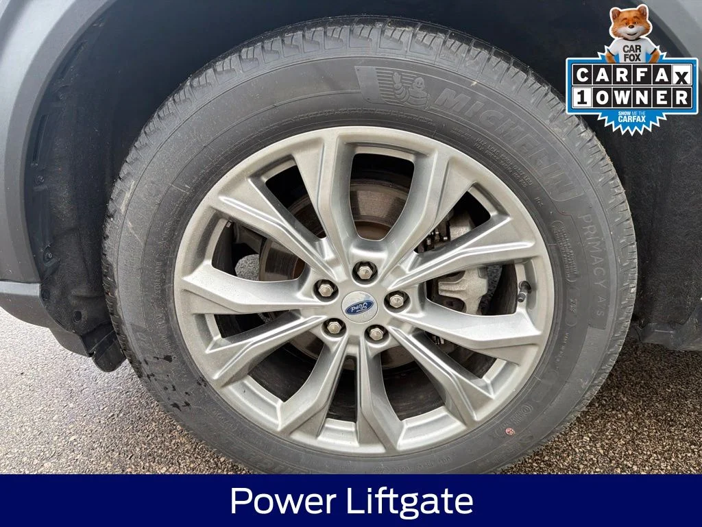 Certified Used 2023 White Metallic Ford XLT image 19