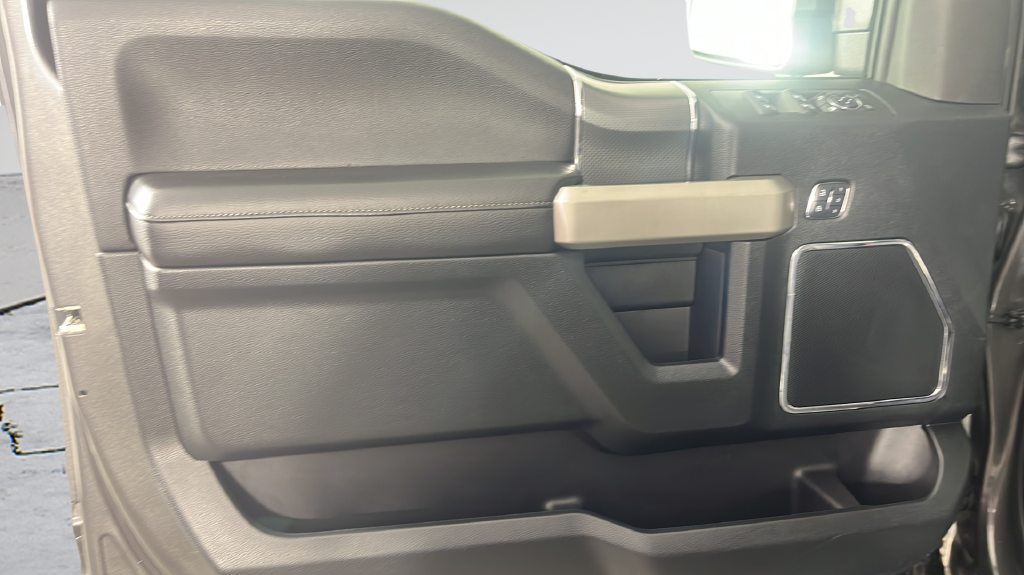 2017 Ford F-150 Lariat - Photo 15