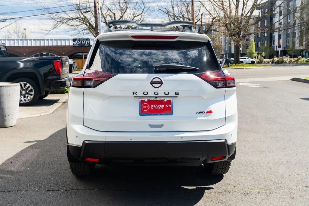 New 2026 Everest White Pearl TriCoat Nissan Rock Creek® image 5