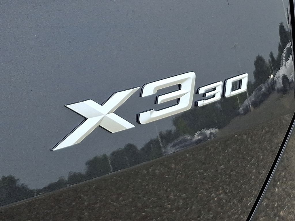 New 2026 Dark Graphite Metallic BMW 30 xDrive image 11