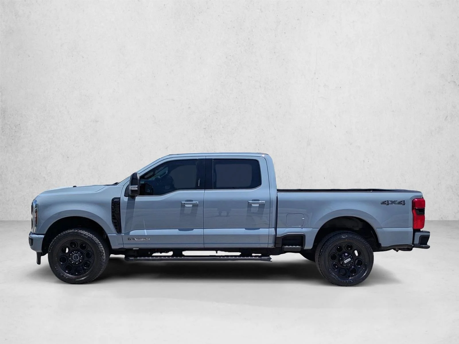 Used 2024 Glacier Gray Metallic Tri-Coat Ford LARIAT image 8