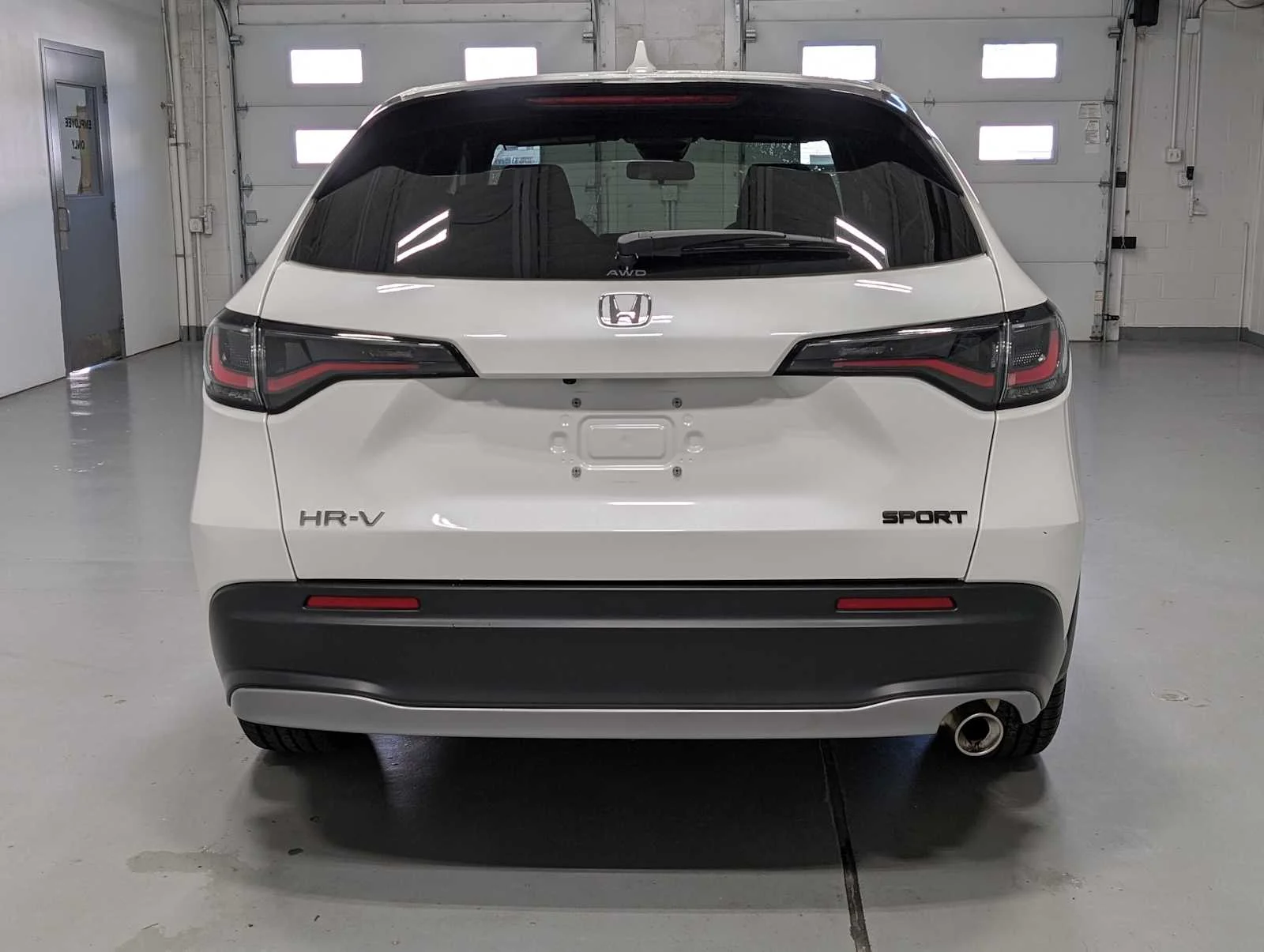 Certified Used 2024 Platinum White Pearl Honda Sport image 9